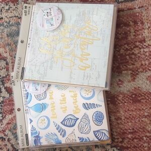 NWT Mini Album Set with Beach and Adventure Themes || Recollections